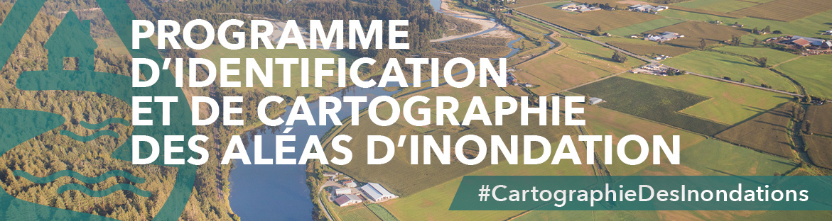 Les mots "Programme dèidentification et de cartographie des aléas d'inondation, #CartographieDesInondations" au-dessus d'un paysage de terres agricoles.