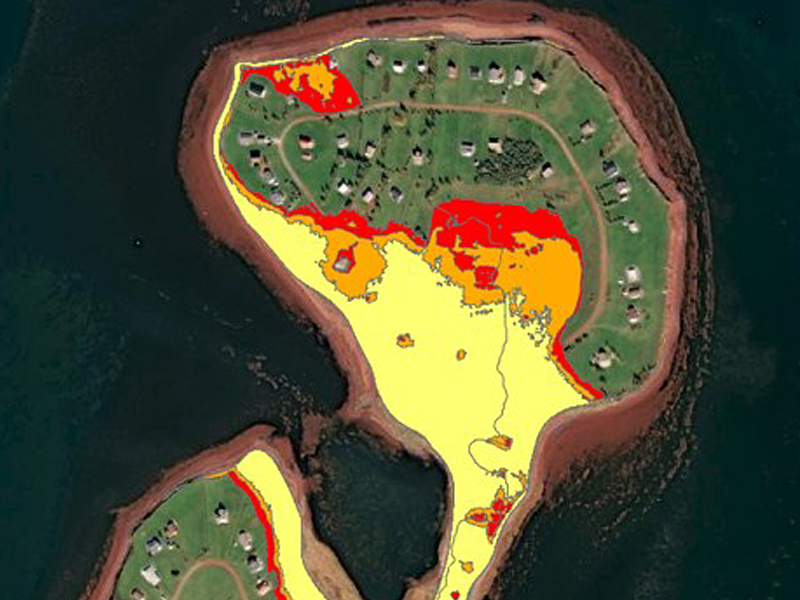 Carte d'une petite péninsule montrant les projections d'inondation